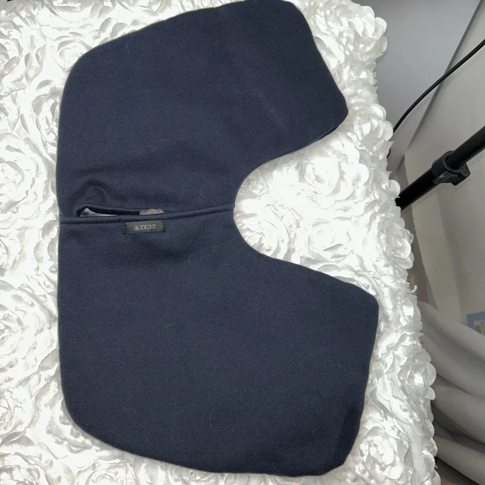 J.‎ Crew Navy Blue Airplane Inflatable Travel Neck Pillow